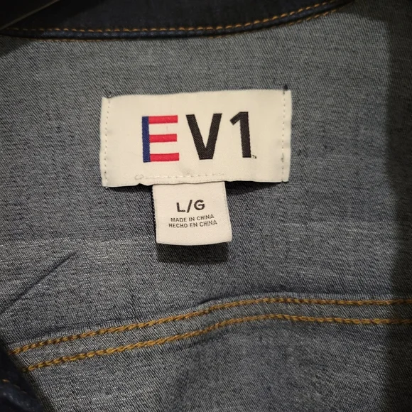 EV1 Jean Jacket by Ellen Degeneres. Large. #180 - Picture 2 of 6